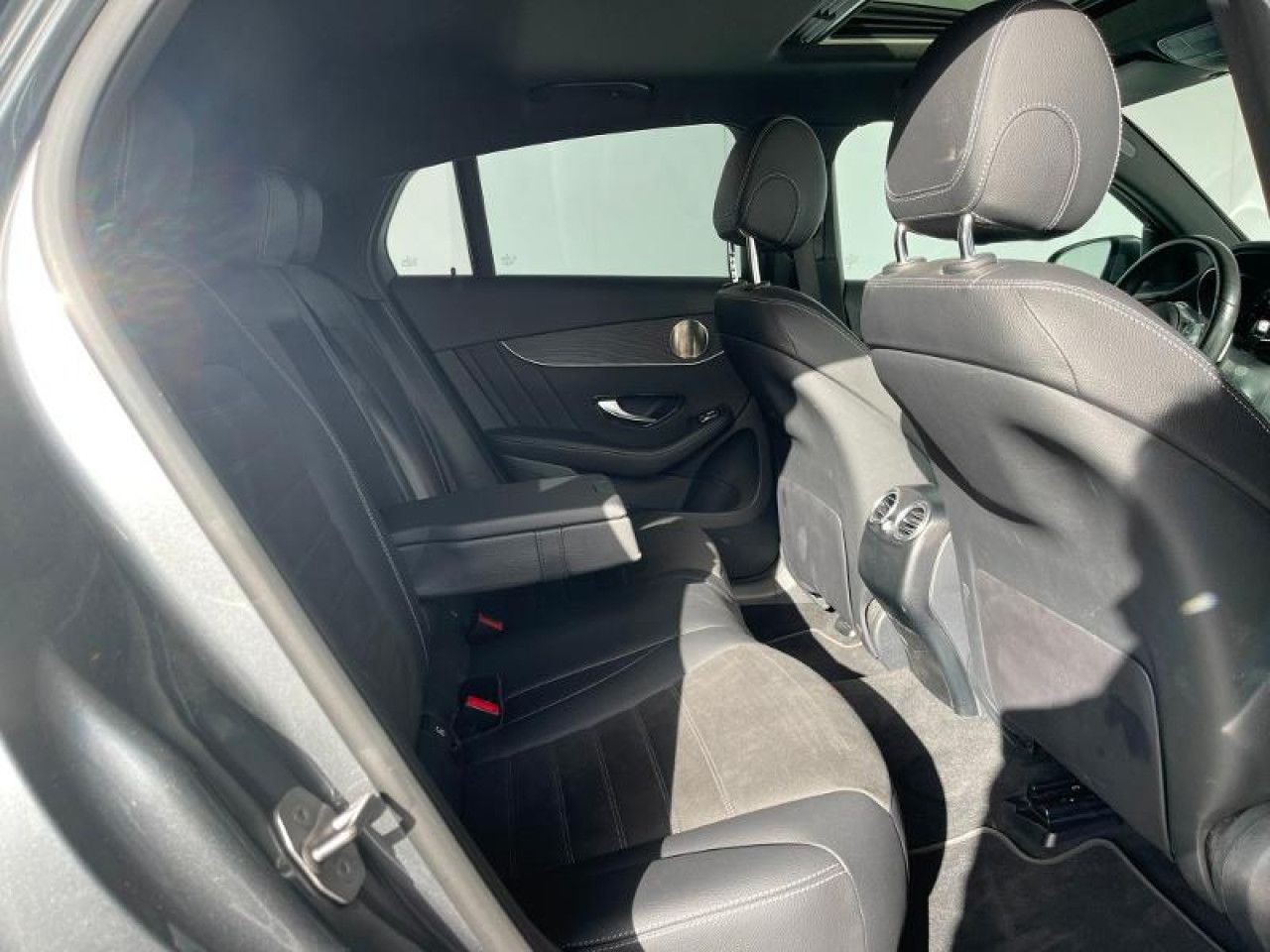 Photo du v&eacute;hicule 6 / 14