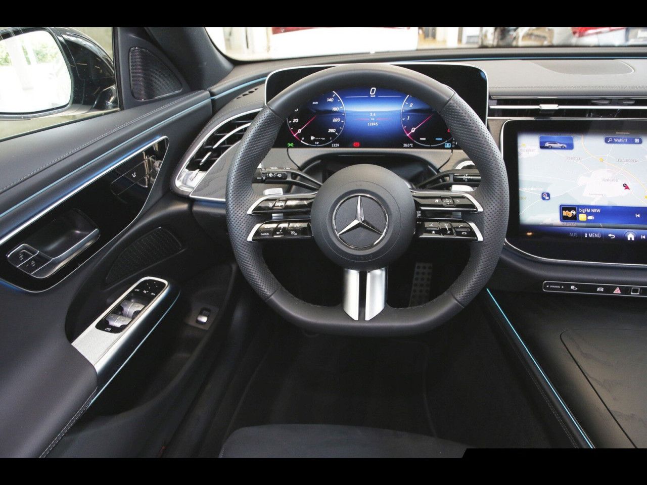 Mercedes-Benz E-Klasse – Bild 12