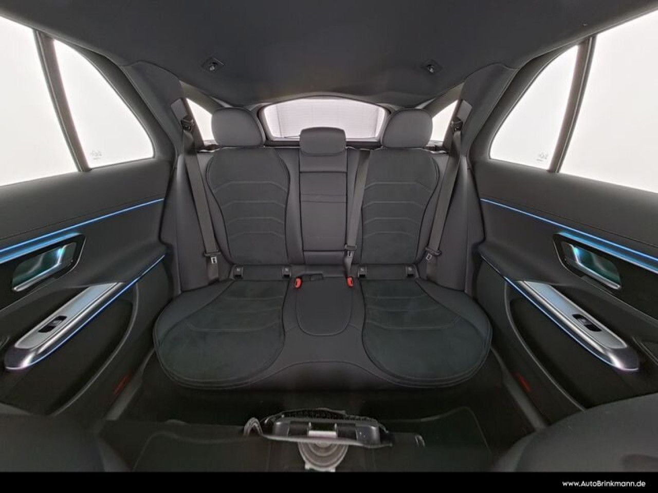 Mercedes-Benz E-Klasse – Bild 8
