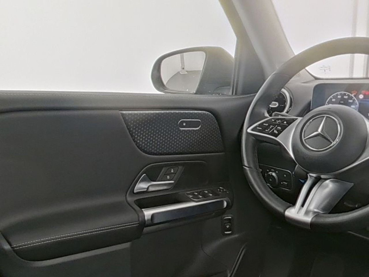 Mercedes-Benz GLB – Bild 3