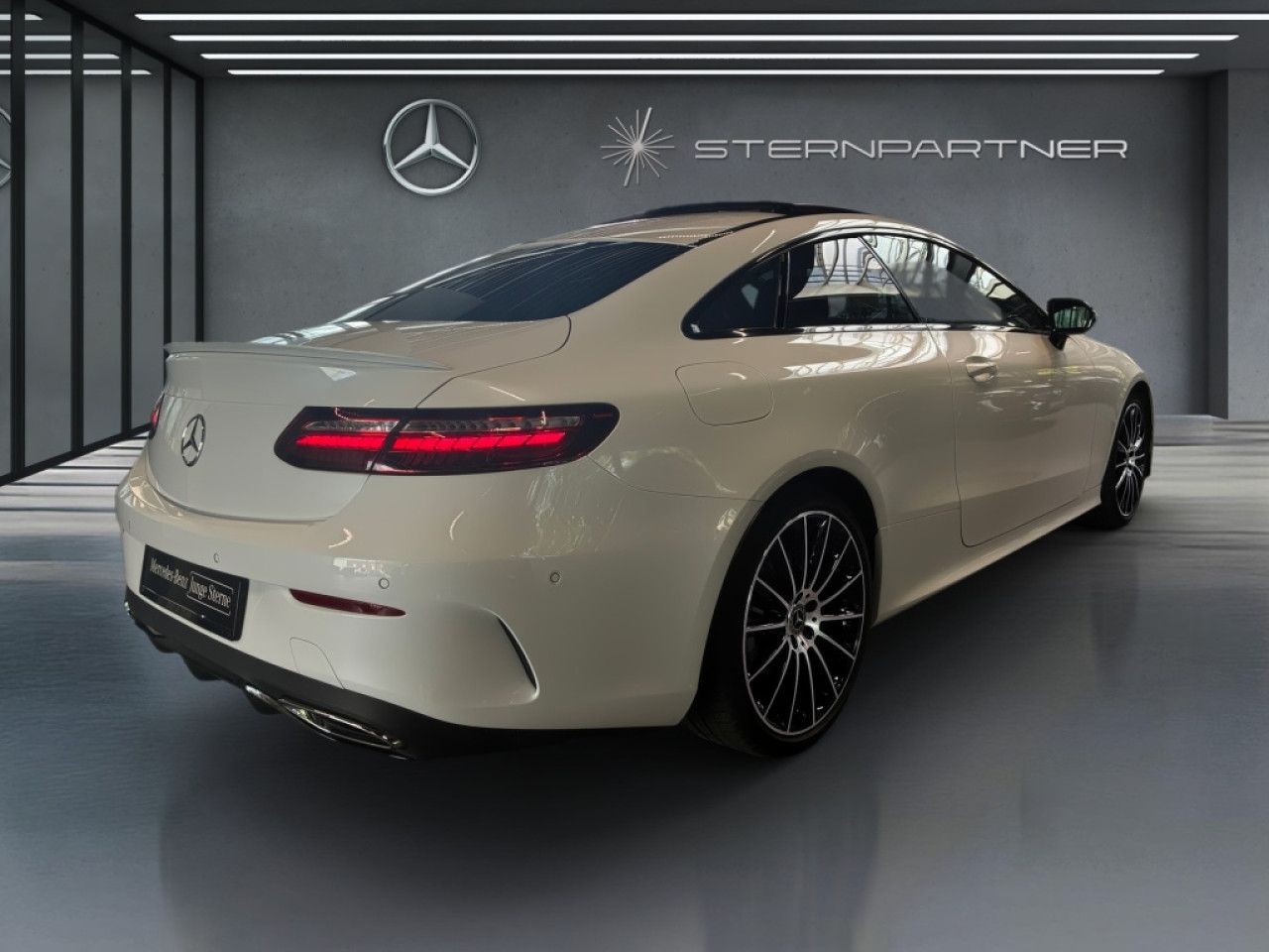 Mercedes-Benz E-Klasse – Bild 12