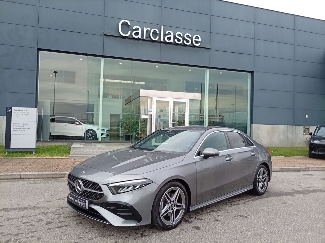 Imagem do ve&iacute;culo 1 / 6