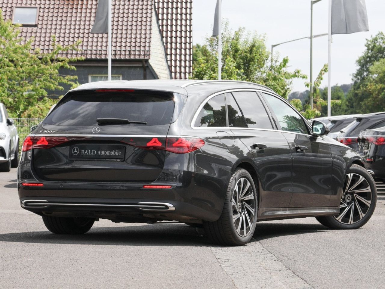 Mercedes-Benz E-Klasse – Bild 2