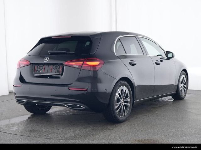 Mercedes-Benz A 220