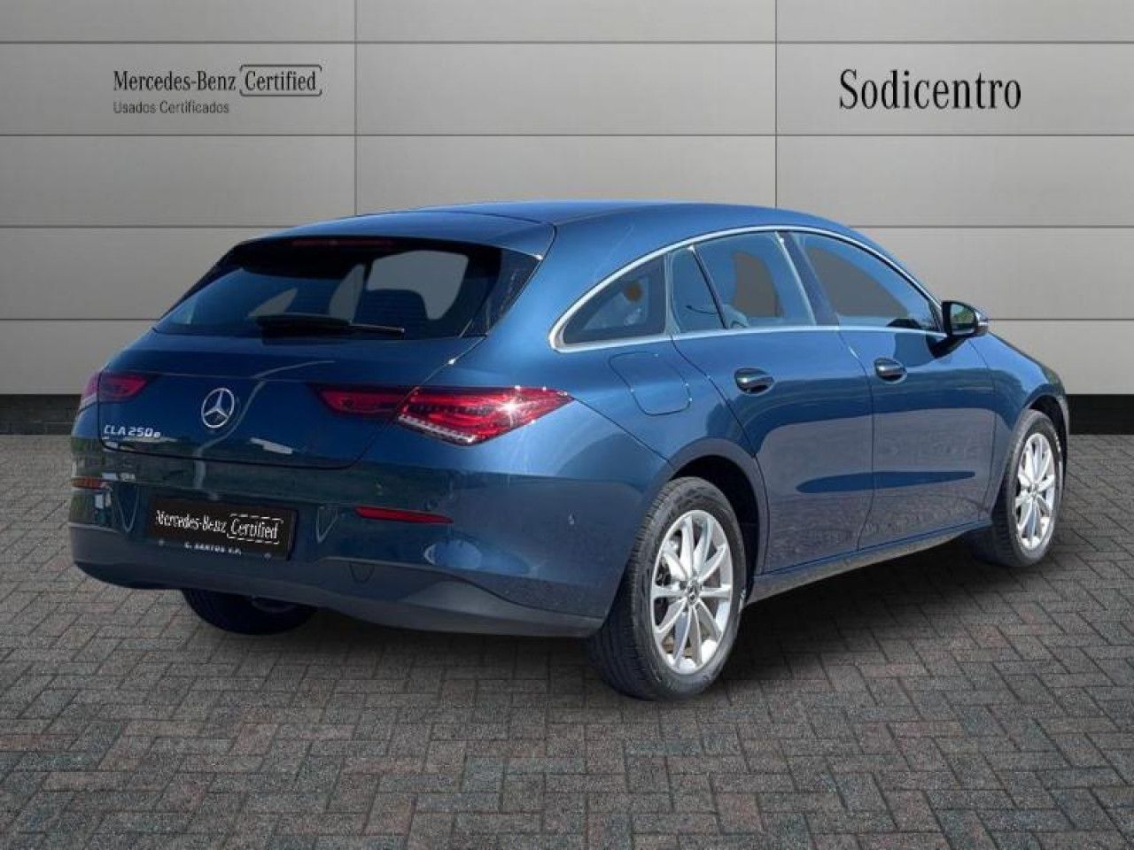 Imagem do ve&iacute;culo 4 / 19