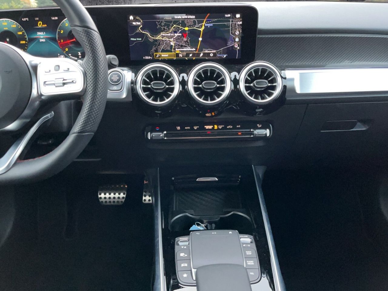 Mercedes-Benz GLB – Bild 14