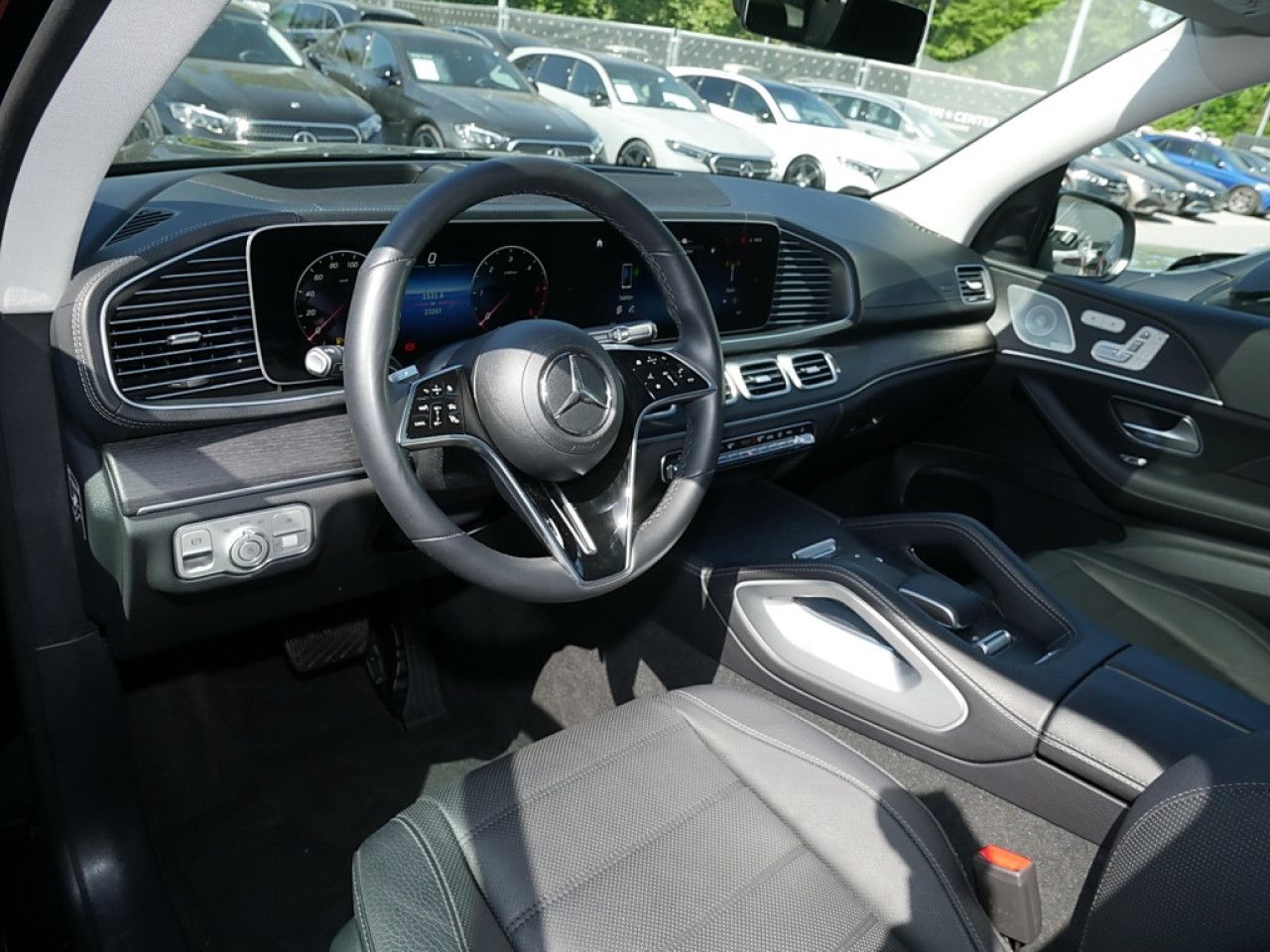 Mercedes-Benz GLS – Bild 10