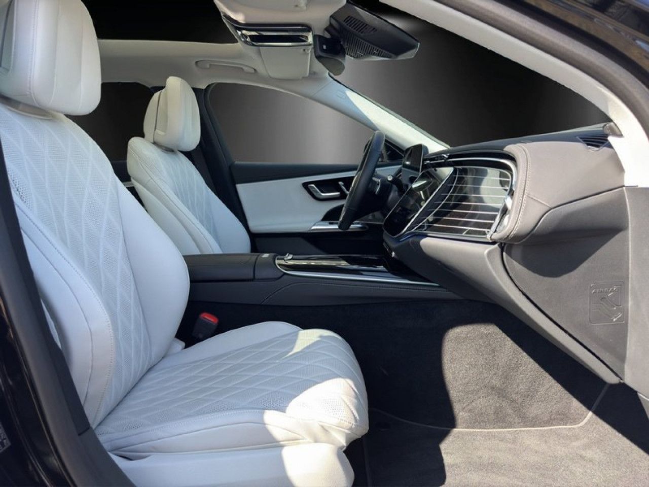 Mercedes-Benz E-Klasse – Bild 12