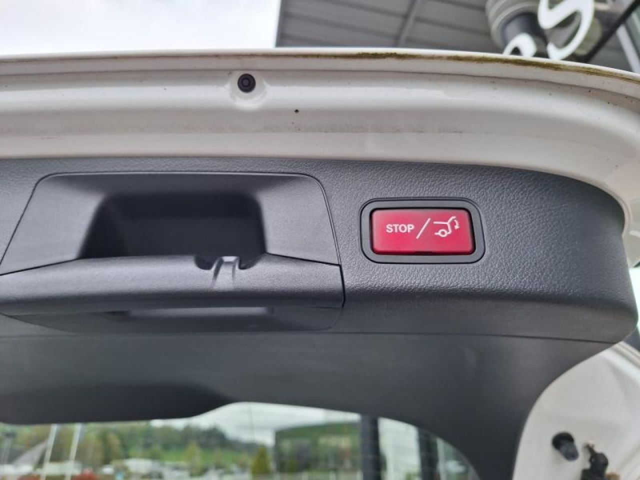 Photo du v&eacute;hicule 13 / 18