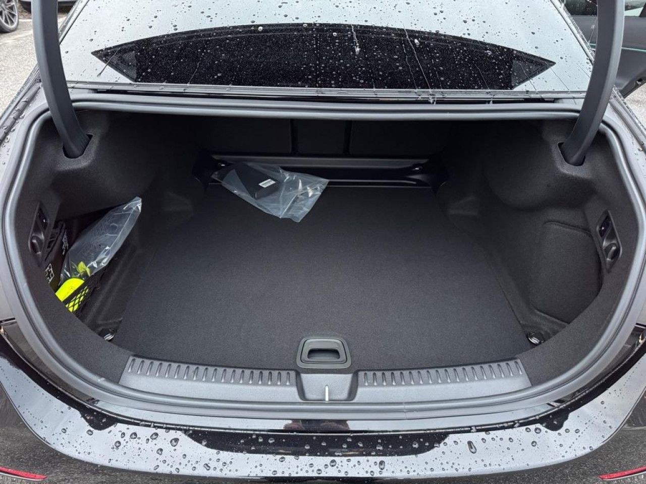 Mercedes-Benz E-Klasse – Bild 15