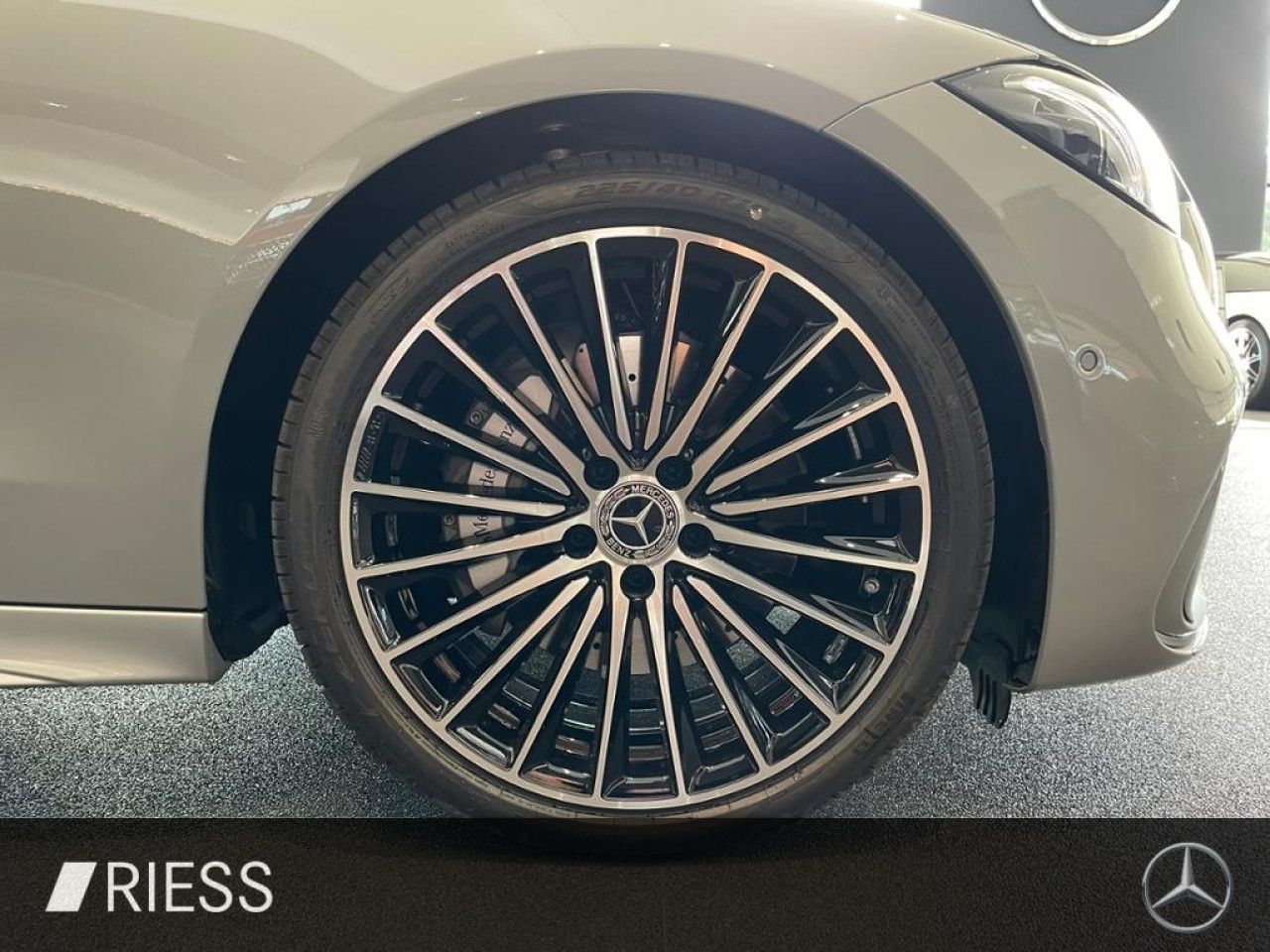 Mercedes-Benz C-Klasse – Bild 9