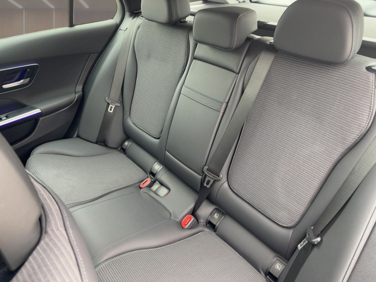 Mercedes-Benz C-Klasse – Bild 15