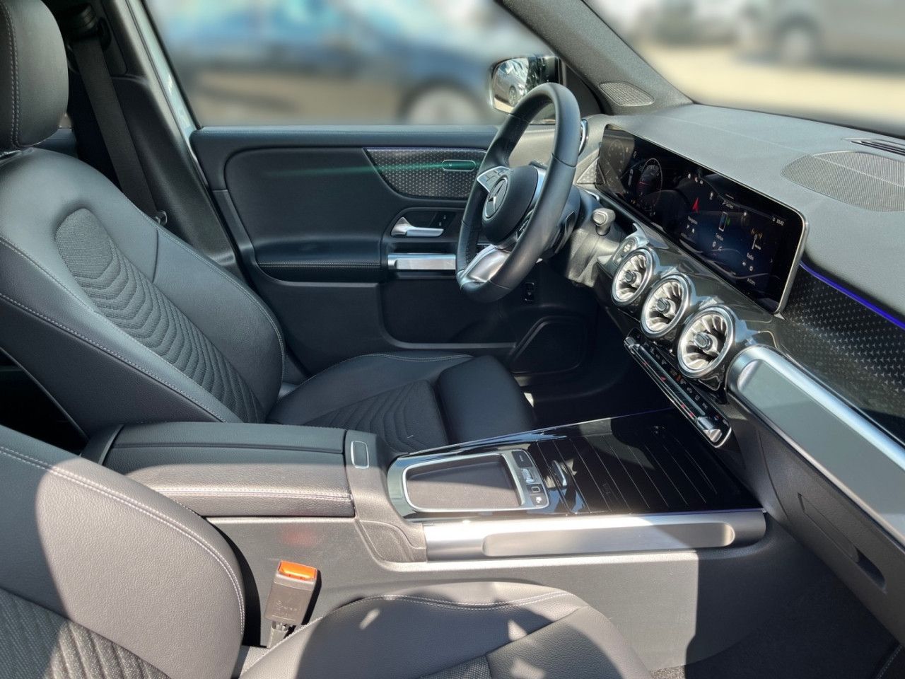 Mercedes-Benz GLB – Bild 15