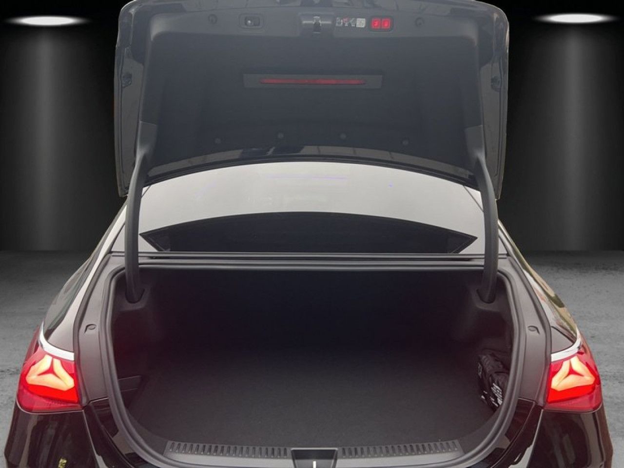 Mercedes-Benz E-Klasse – Bild 12