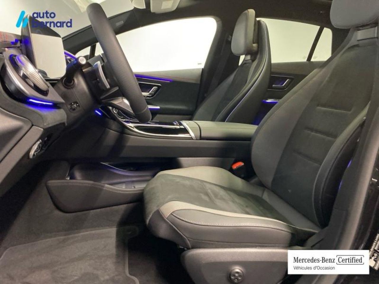 Photo du v&eacute;hicule 9 / 18