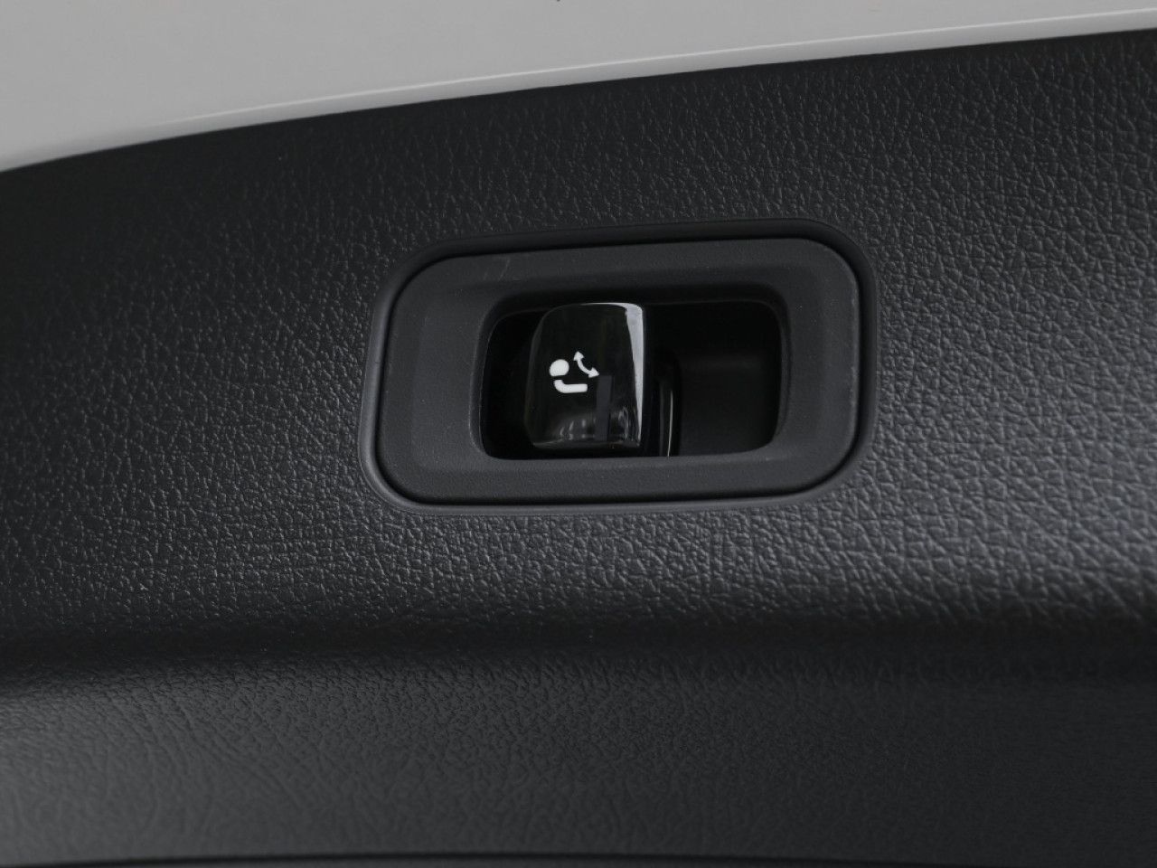 Mercedes-Benz GLC – Bild 14
