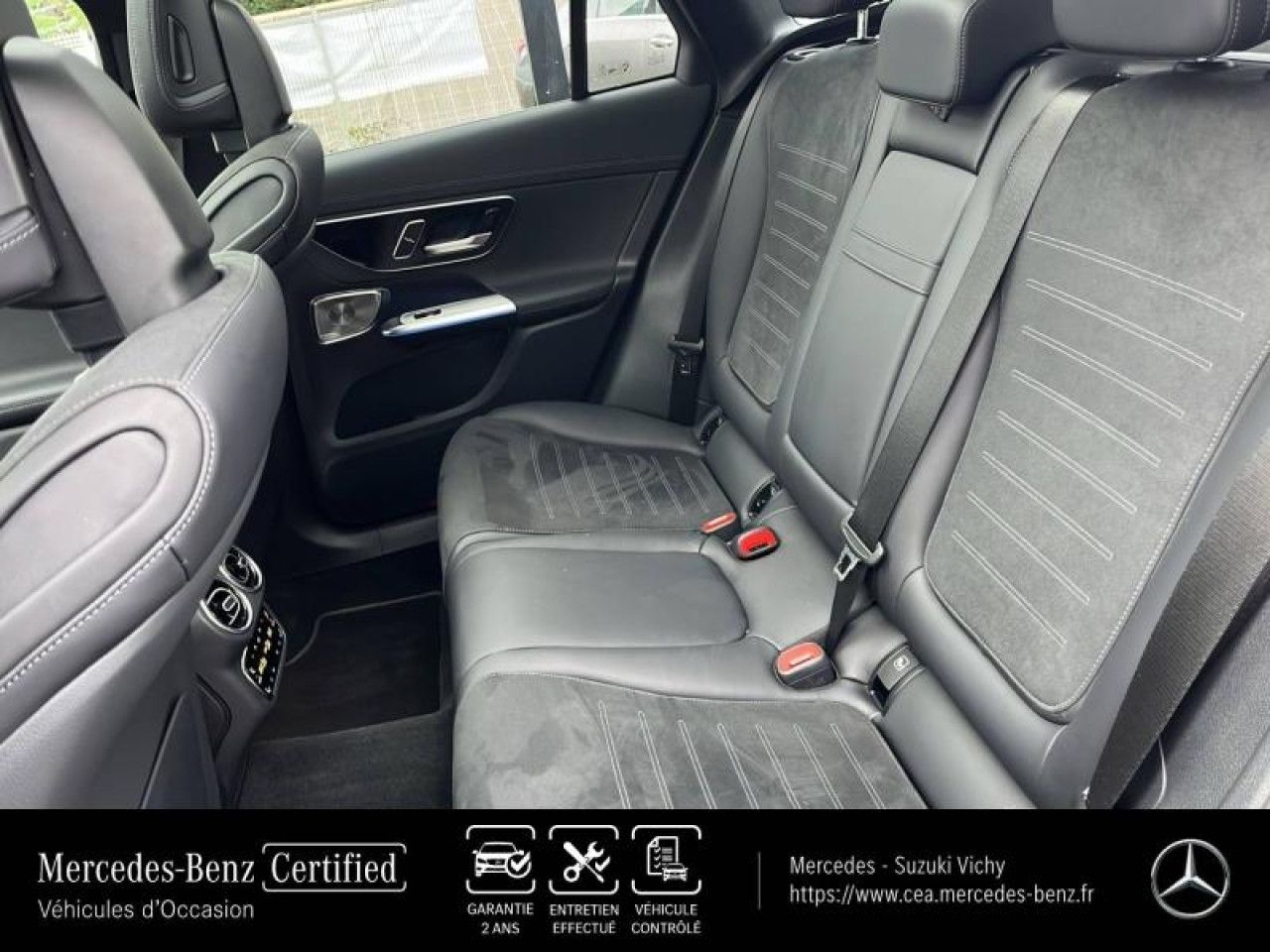 Photo du v&eacute;hicule 10 / 18