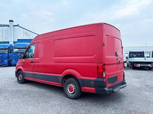 Vehicle image 5 / 13