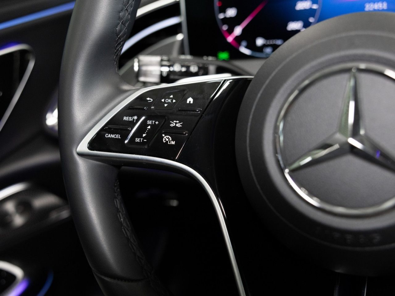Mercedes-Benz E-Klasse – Bild 20