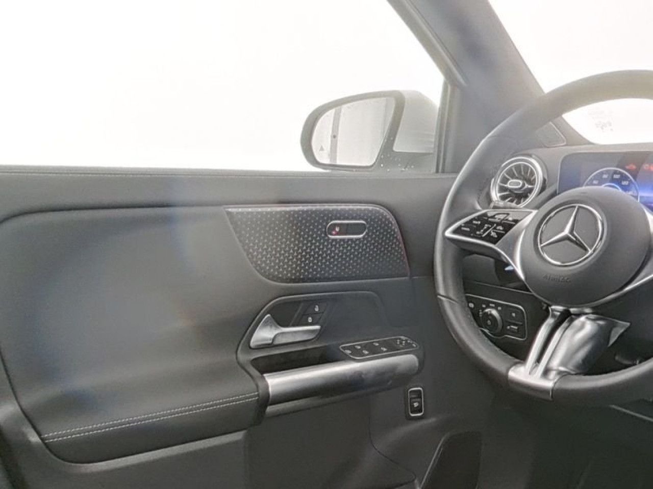 Mercedes-Benz EQA – Bild 8