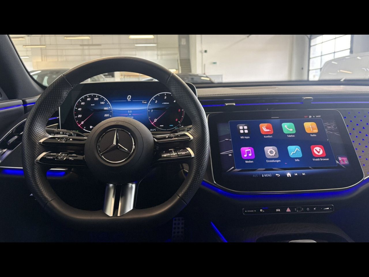 Mercedes-Benz E-Klasse – Bild 20
