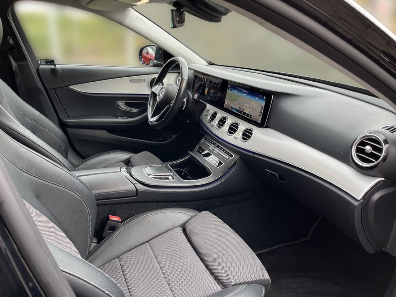 Zdjęcie pojazdu 16 / 17