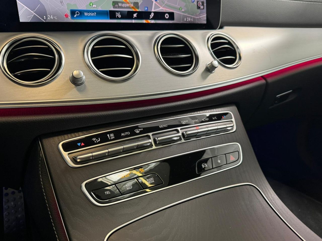 Mercedes-Benz E-Klasse – Bild 26