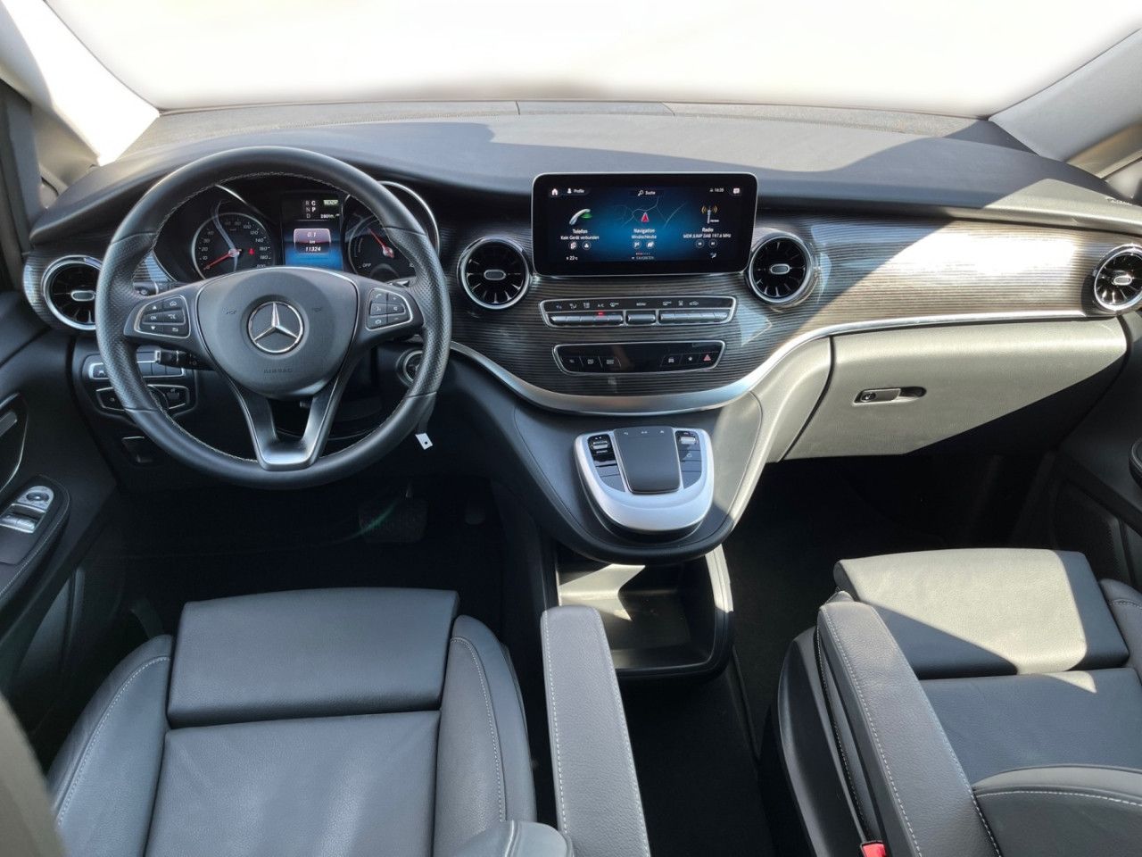 Mercedes-Benz EQV – Bild 11
