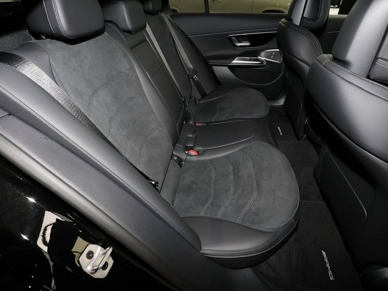 Mercedes-Benz E-Klasse – Bild 6