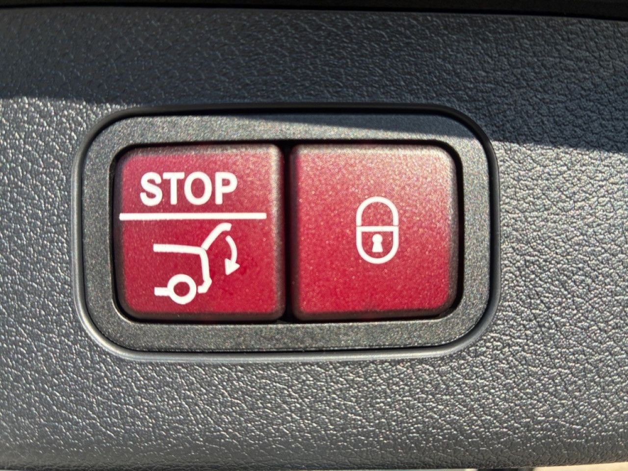 Mercedes-Benz E-Klasse – Bild 22