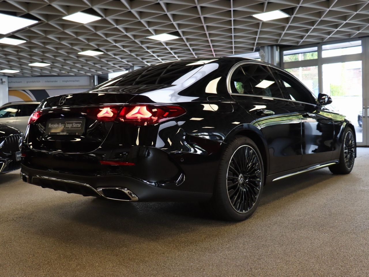 Mercedes-Benz E-Klasse – Bild 14