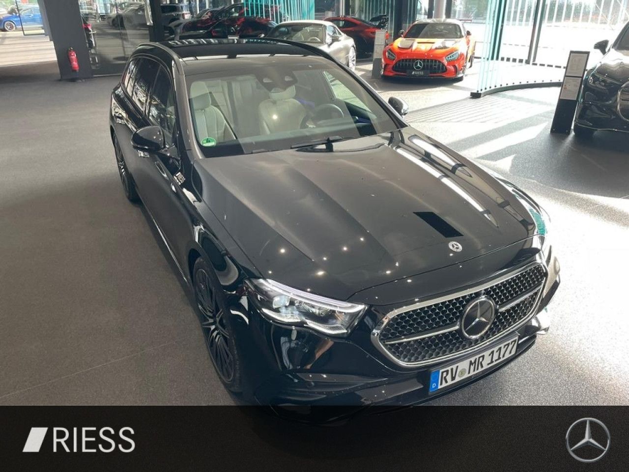 Mercedes-Benz E-Klasse – Bild 8