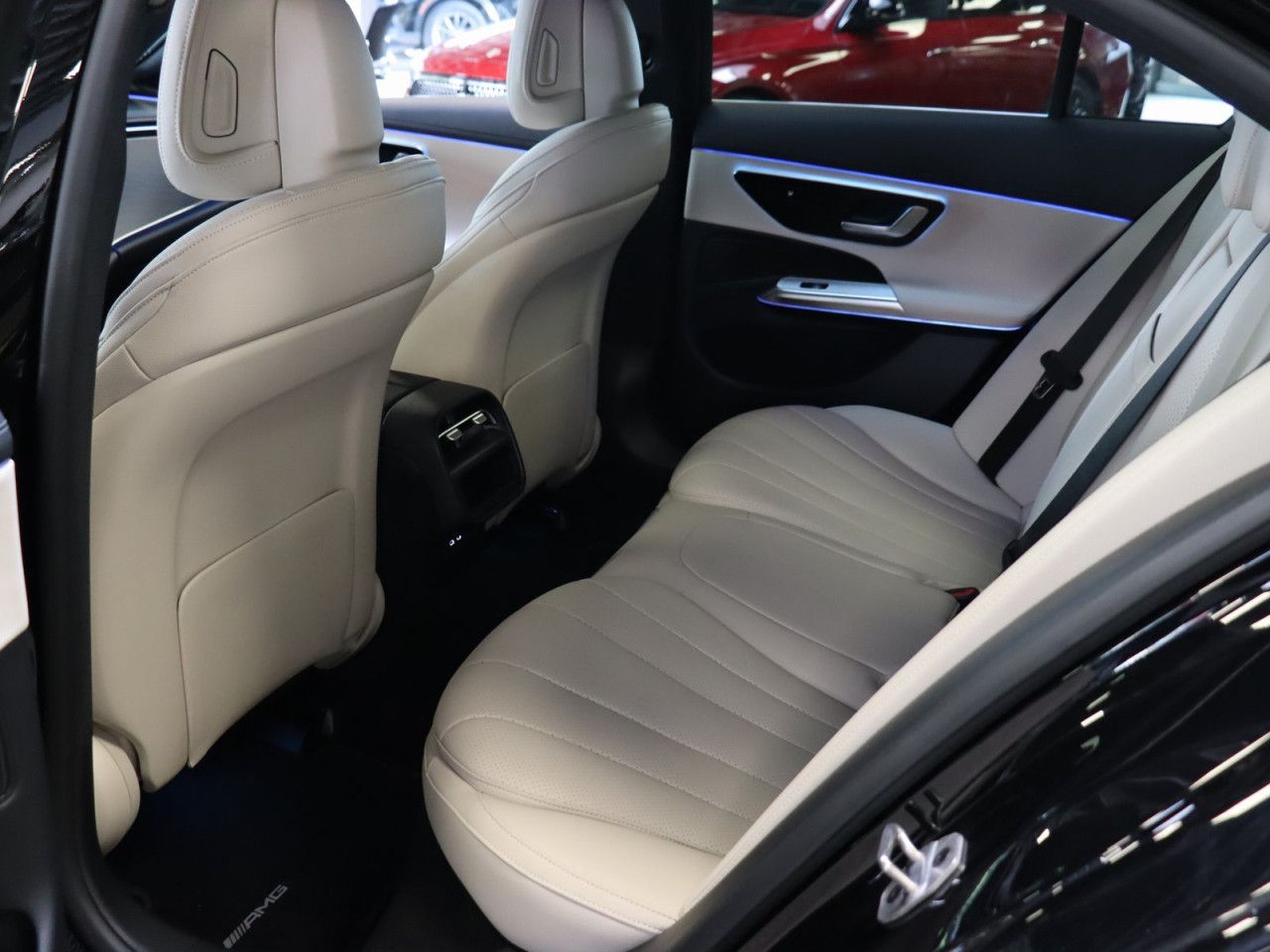Mercedes-Benz E-Klasse – Bild 25