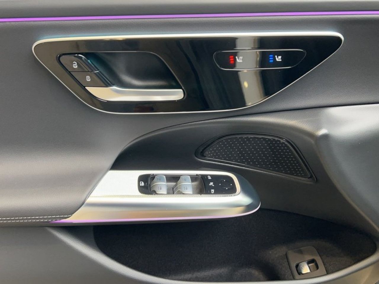 Mercedes-Benz E-Klasse – Bild 16