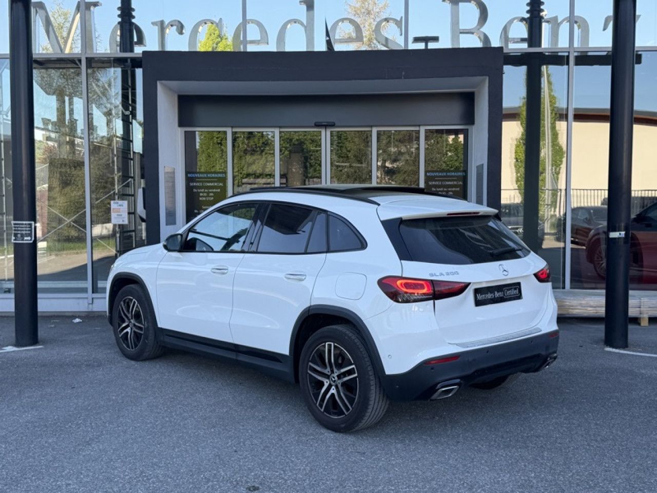 Photo du v&eacute;hicule 7 / 18