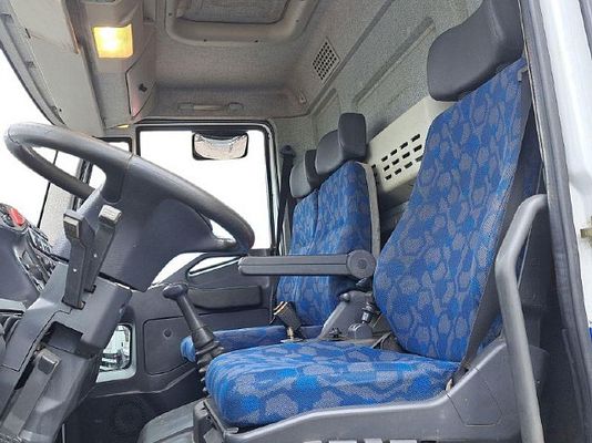 Vehicle image 15 / 20