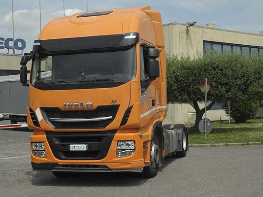Vehicle image 1 / 7