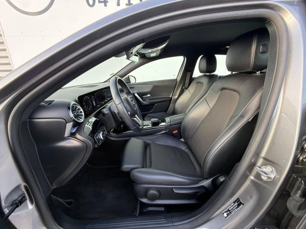 Photo du v&eacute;hicule 12 / 17