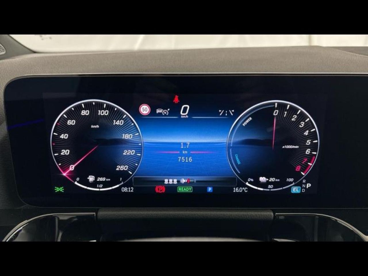 Photo du v&eacute;hicule 10 / 18