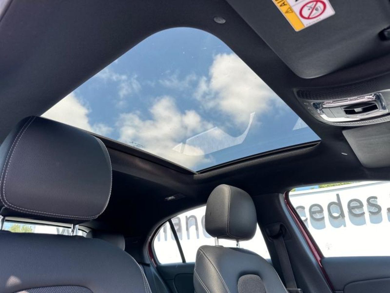 Photo du v&eacute;hicule 8 / 8