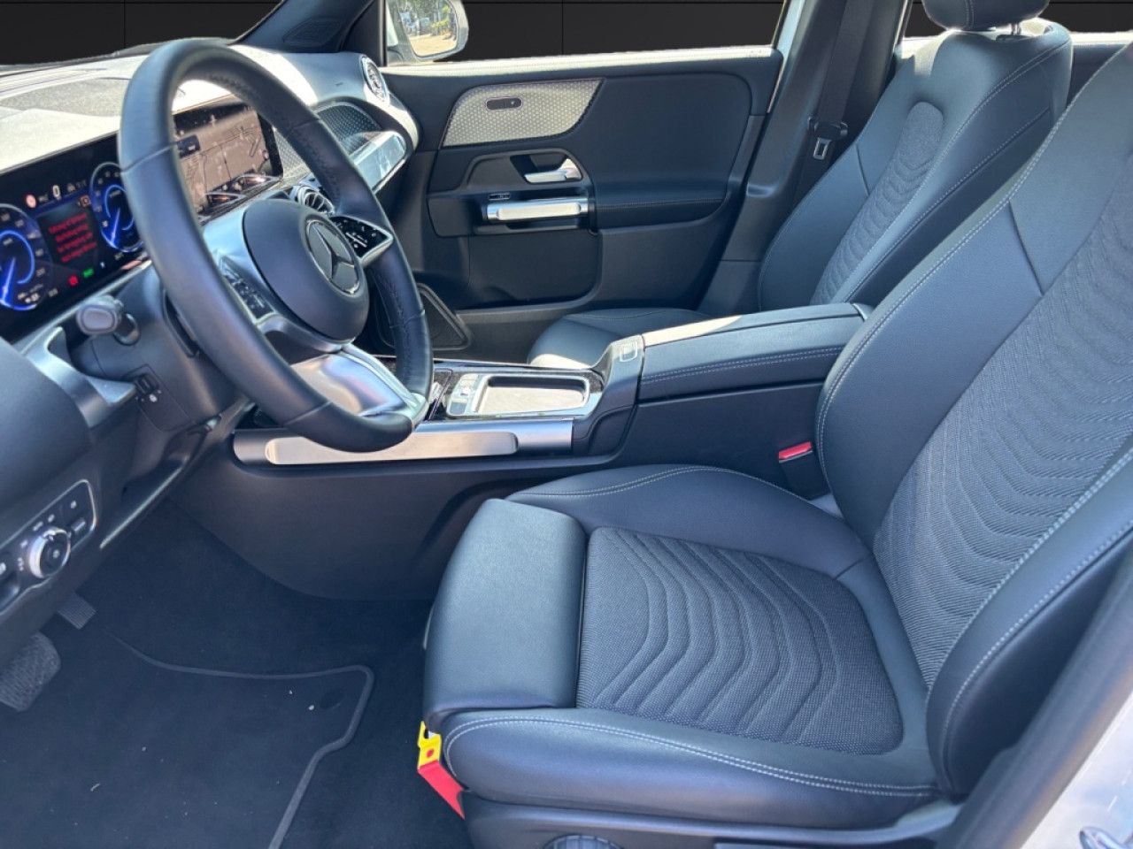 Mercedes-Benz EQB – Bild 8