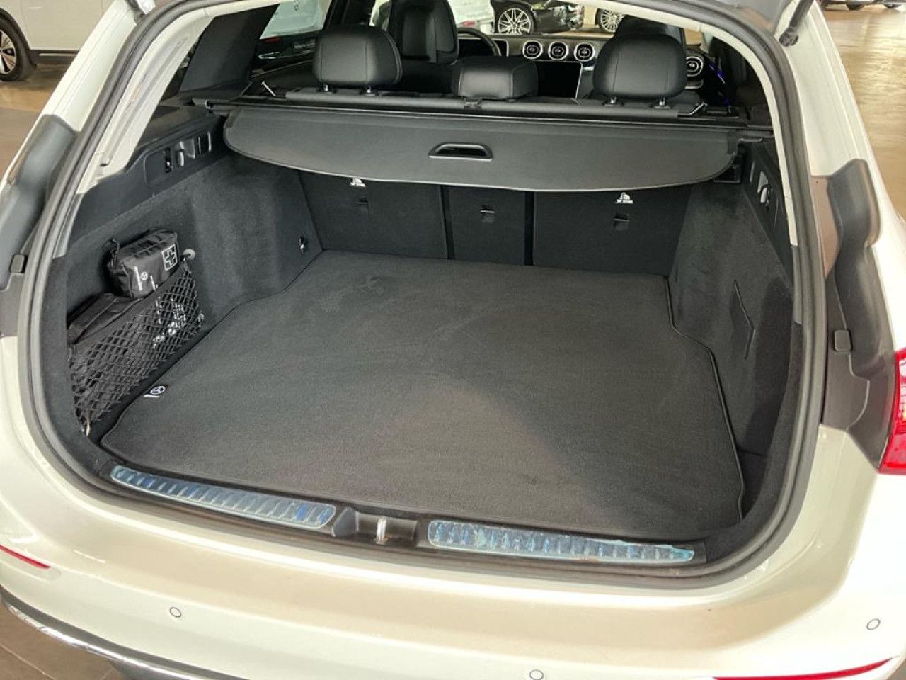 Mercedes-Benz C-Klasse – Bild 18