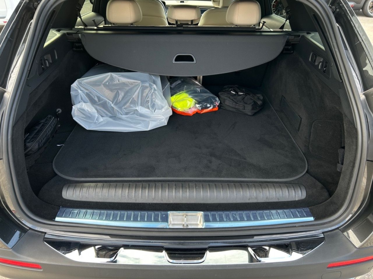 Mercedes-Benz E-Klasse – Bild 13