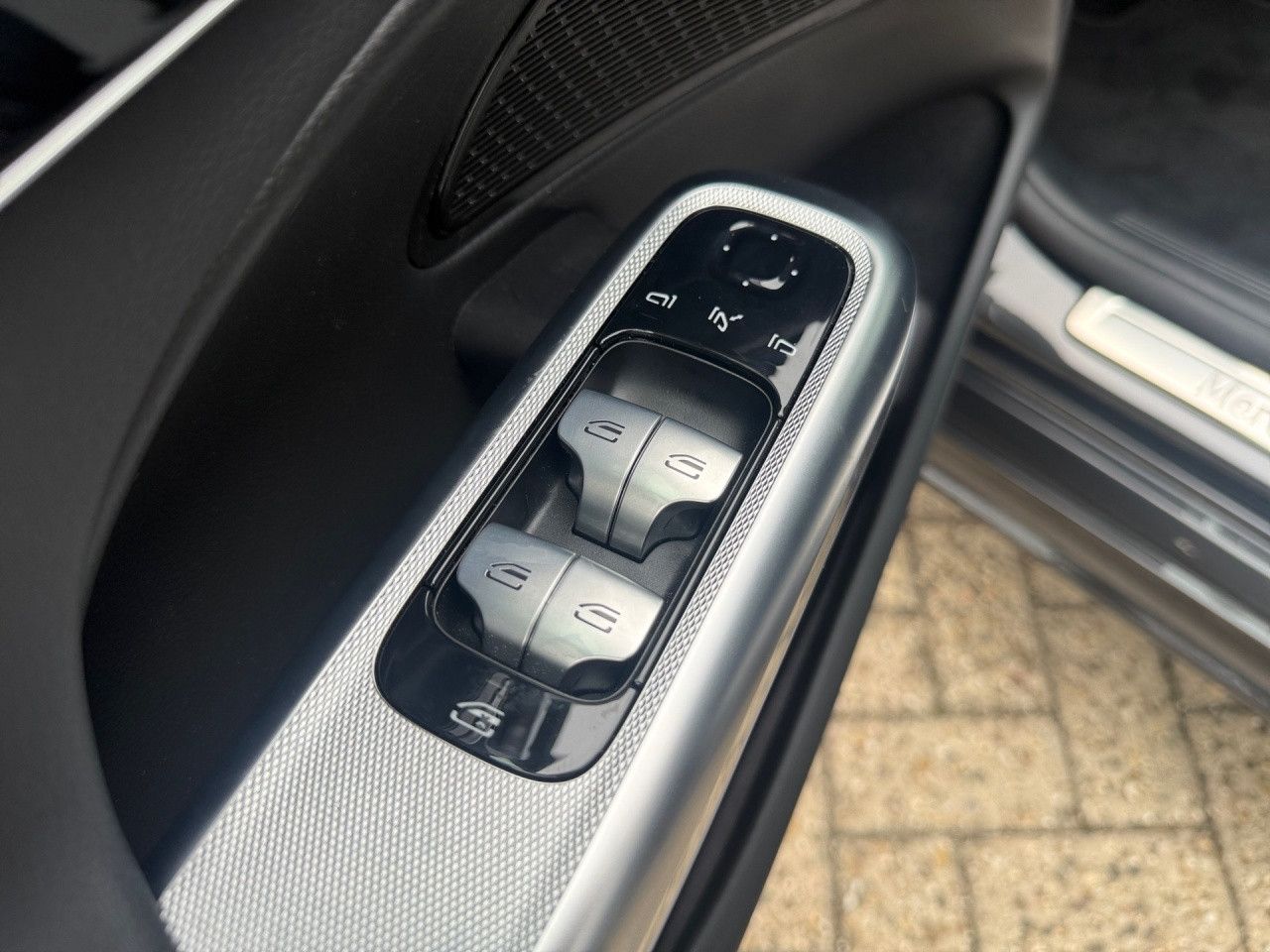 Mercedes-Benz E-Klasse – Bild 13