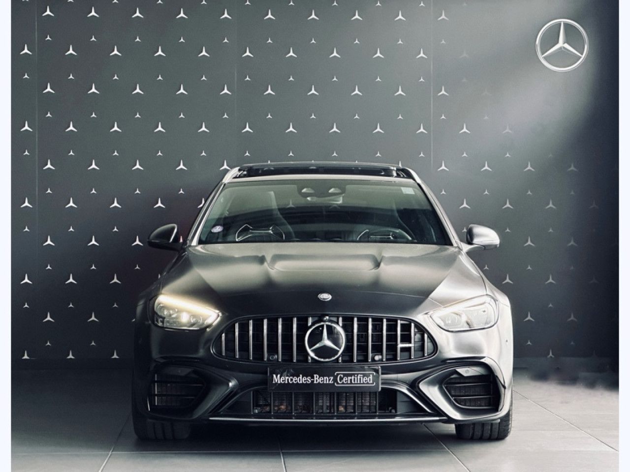 Photo du v&eacute;hicule 2 / 18