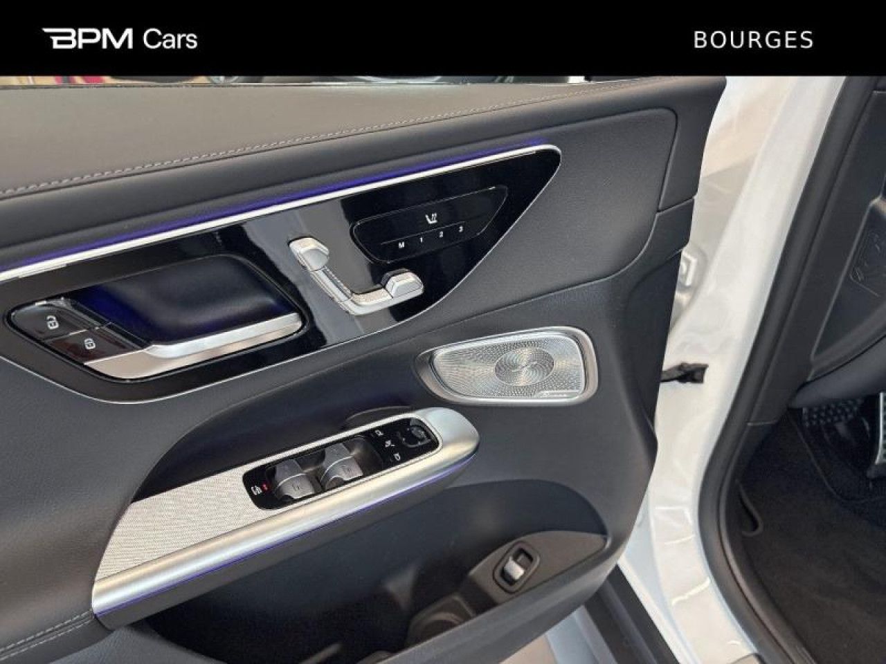 Photo du v&eacute;hicule 13 / 18