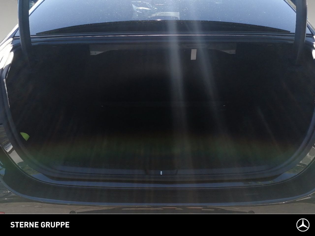 Mercedes-Benz E-Klasse – Bild 13