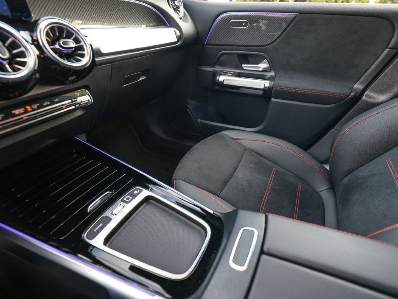 Mercedes-Benz GLB – Bild 16