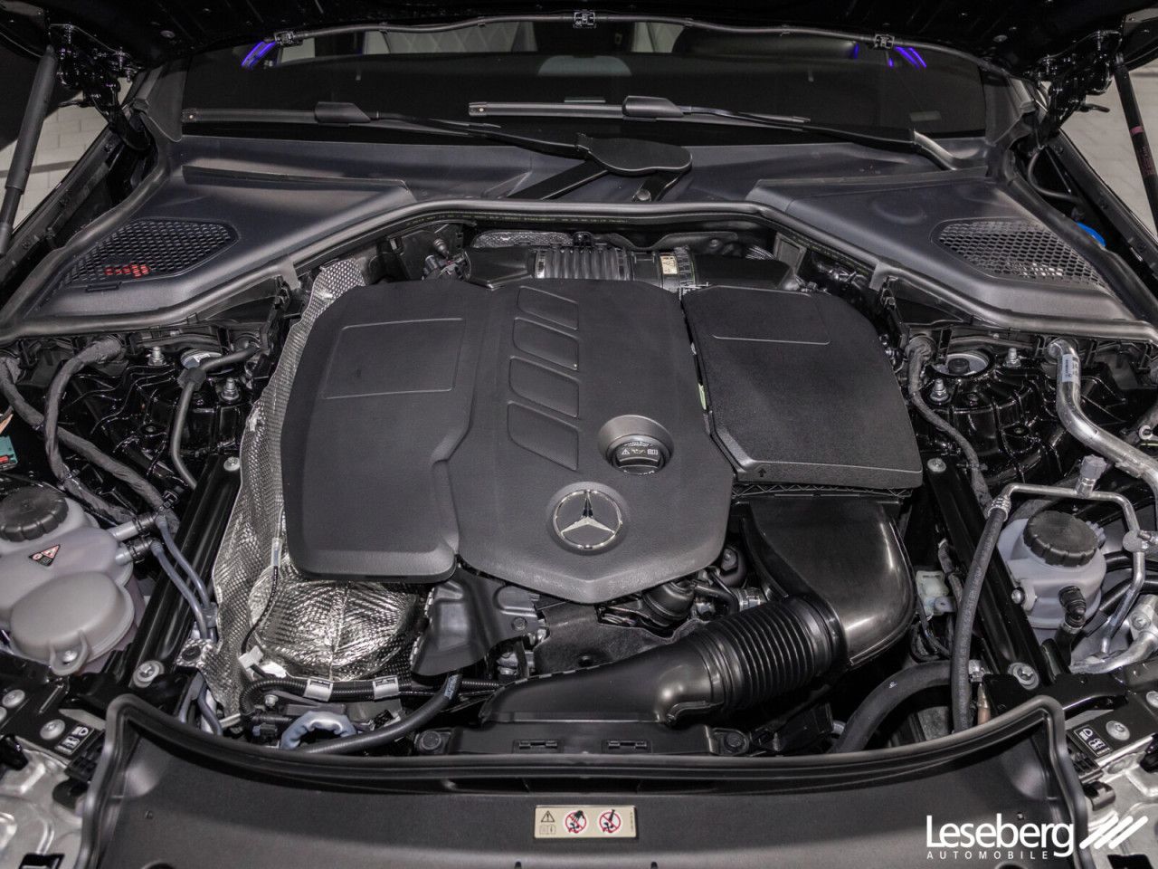 Mercedes-Benz E-Klasse – Bild 8
