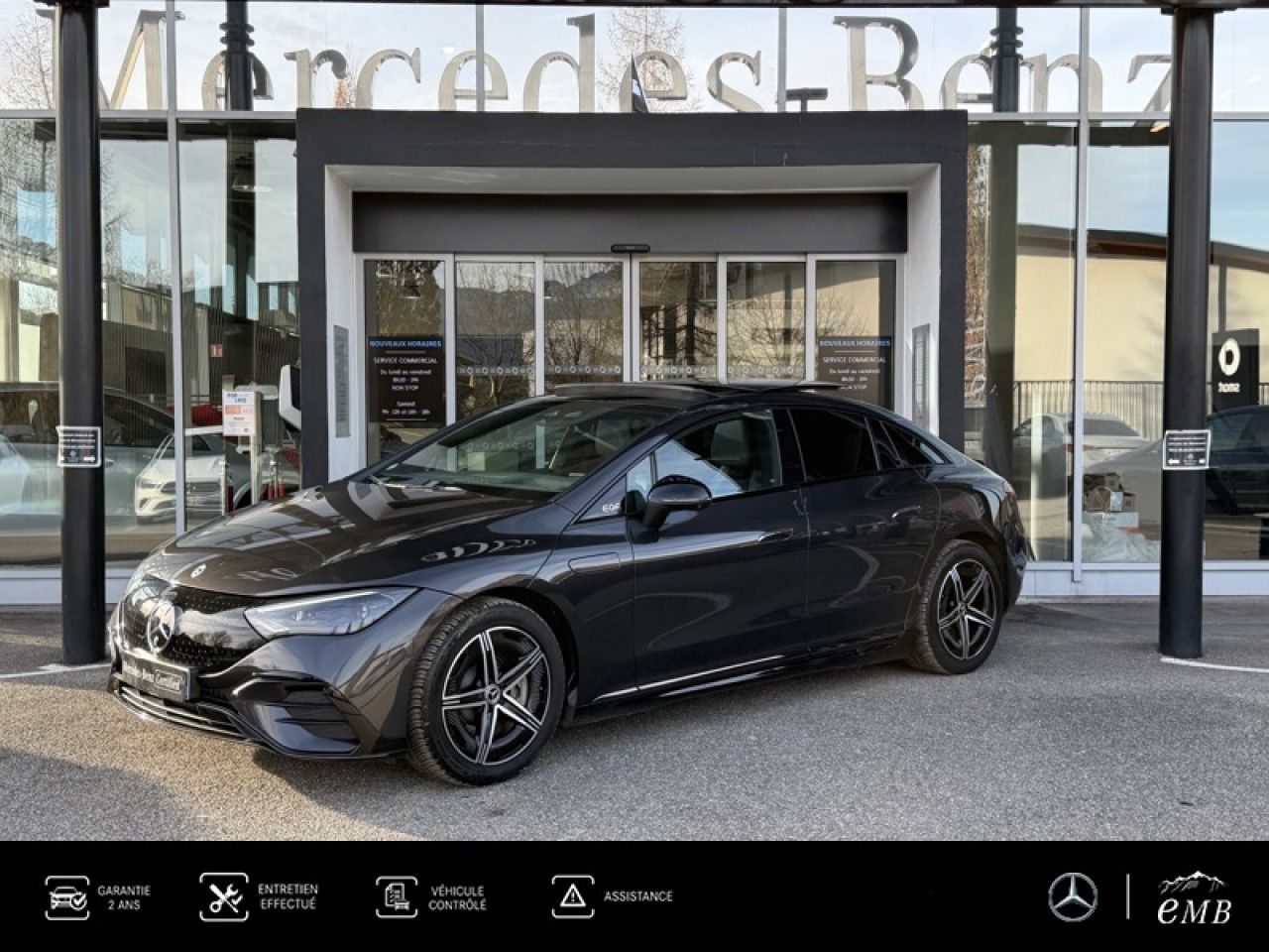 Photo du v&eacute;hicule 1 / 18